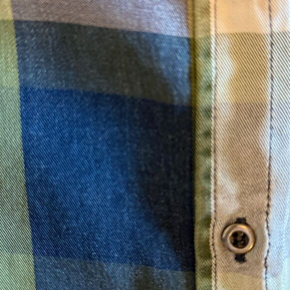 Billy T Plaid Button-Up Shirt lyocell with roll tab for sleeves size Small - Picture 10 of 10